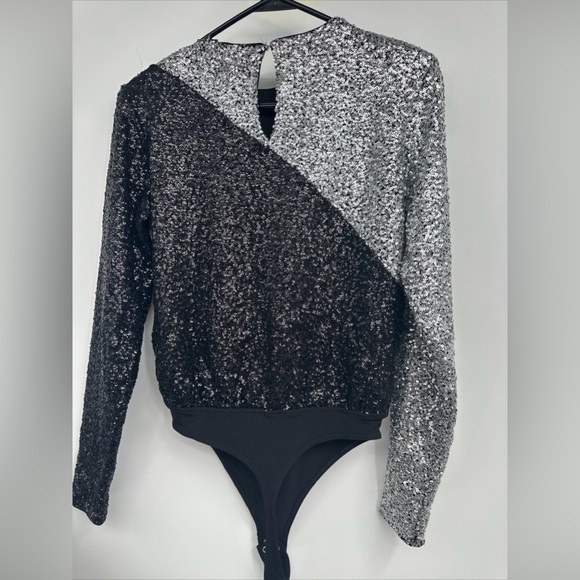 EXPRESS New Color Block Sequin Thong Bodysuit size XS $99 - Picture 5 of 5